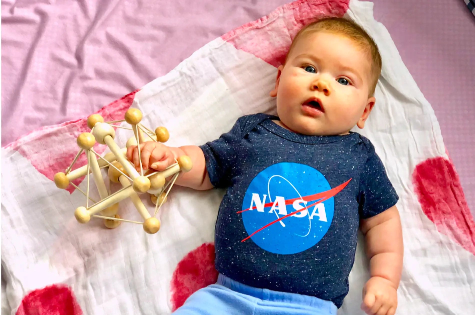 Skwish - A Tensegrity Toy Invention