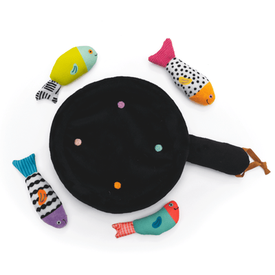 Black soft frying pan toy with multicolored magnetic fish