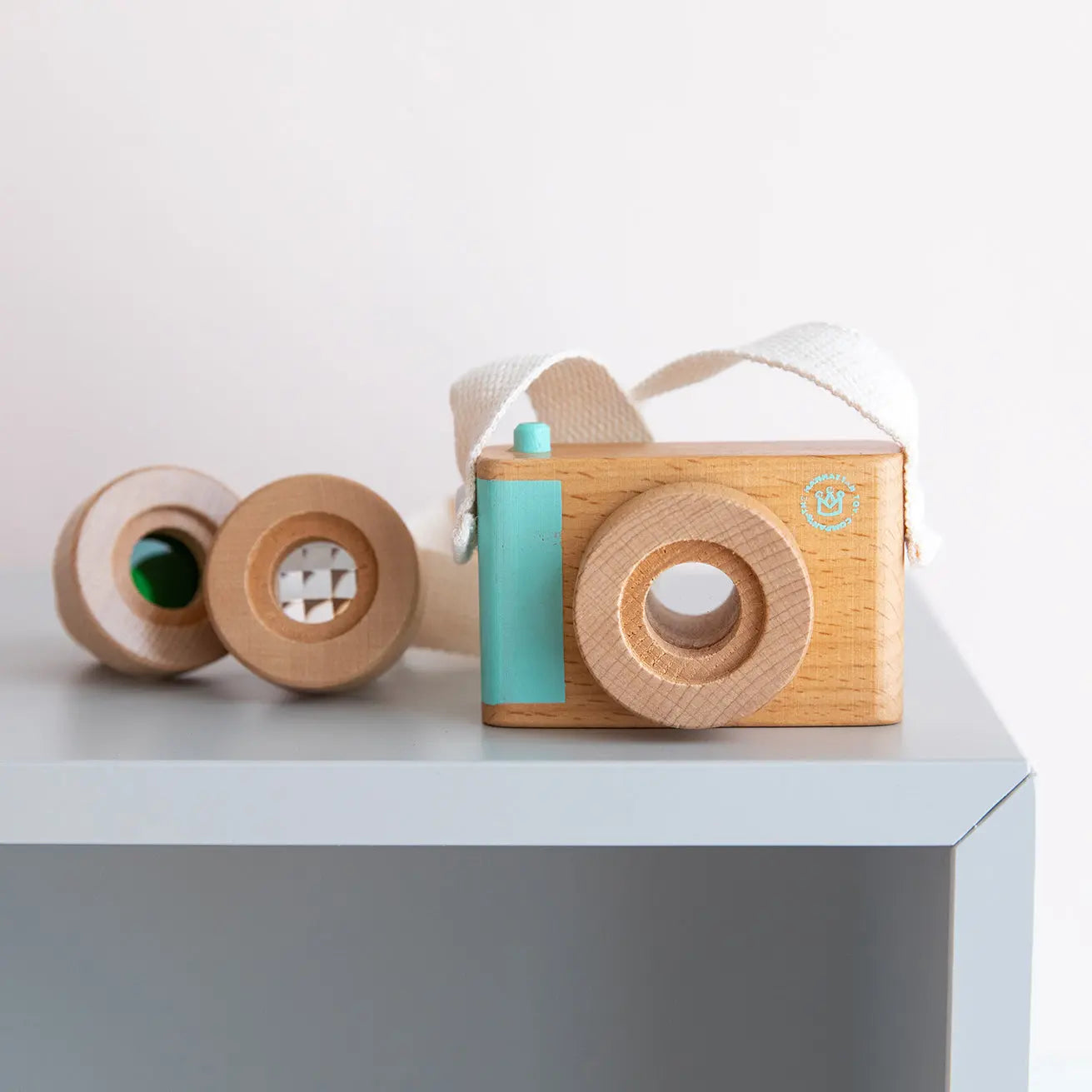 Appareil photo jouet en bois d'historien naturel par Manhattan Toy – Wood  Wood Toys