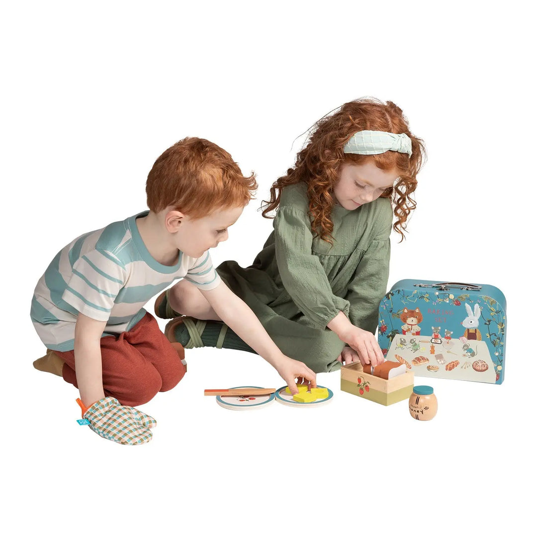 Manhattan Toy Forest Tales Baking Set